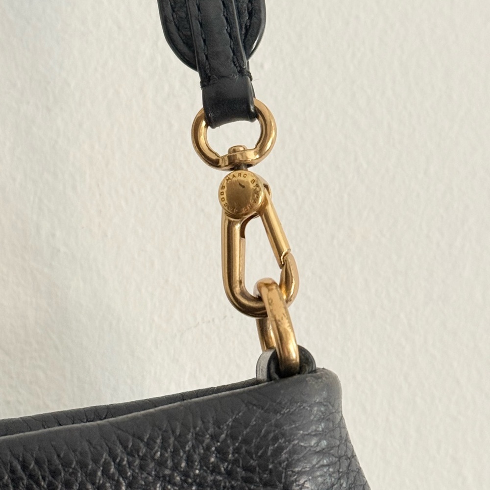 NWOT Marc by Marc Jacobs Q Percy Black Pebbled Leather Crossbody Mini Bag Purse - Picture 3 of 9